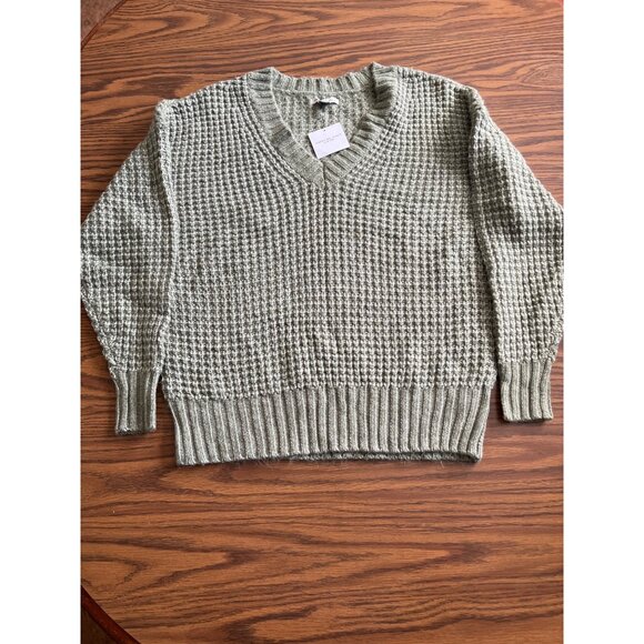 American Eagle Outfitters celery green v-neck sweater size XS NWT - Picture 1 of 10